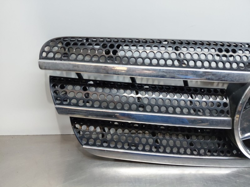 Recambio de rejilla delantera para mercedes-benz clase m (w163) ml 400 cdi (163.128) referencia OEM IAM A1638800185  