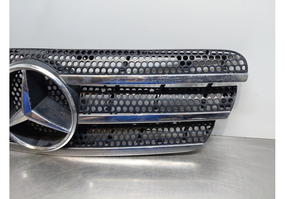 Recambio de rejilla delantera para mercedes-benz clase m (w163) ml 400 cdi (163.128) referencia OEM IAM A1638800185  