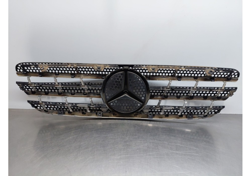 Recambio de rejilla delantera para mercedes-benz clase m (w163) ml 400 cdi (163.128) referencia OEM IAM A1638800185  