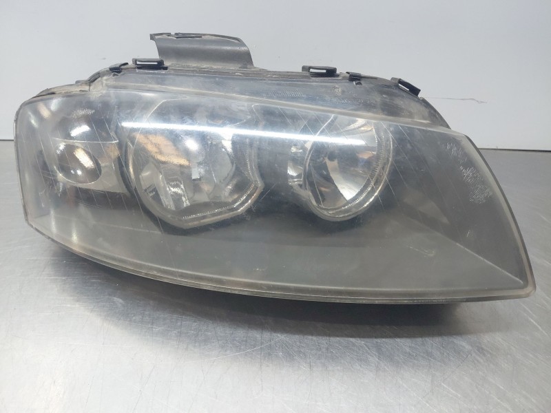 Recambio de faro derecho para audi a3 sportback (8pa) 1.9 tdi referencia OEM IAM 8P0941004K  