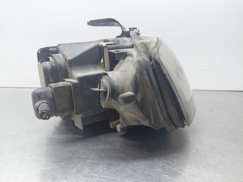 Recambio de faro derecho para audi a3 sportback (8pa) 1.9 tdi referencia OEM IAM 8P0941004K  