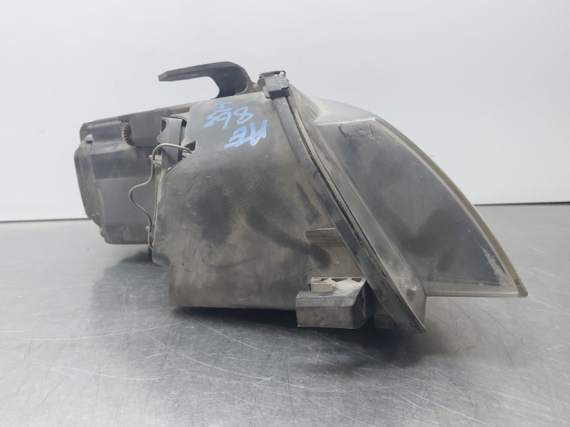Recambio de faro izquierdo para audi a3 sportback (8pa) 1.9 tdi referencia OEM IAM 8P0941003K  