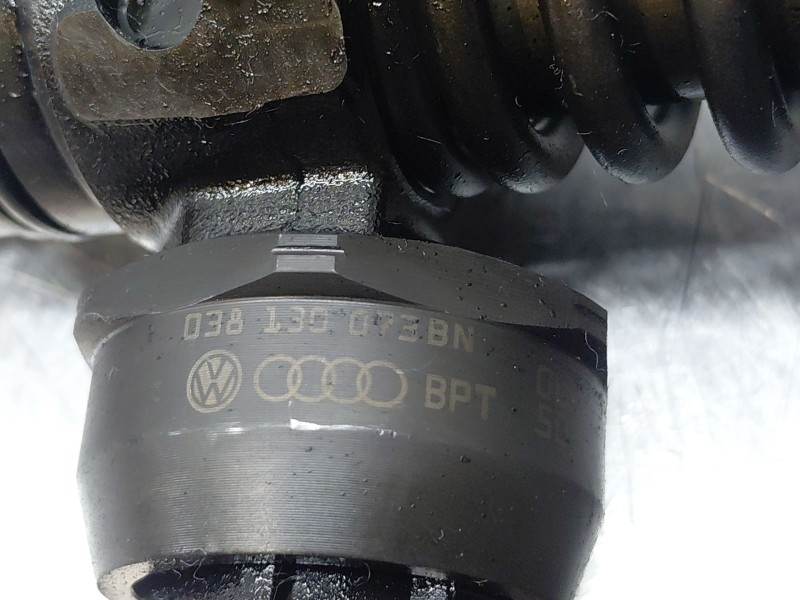 Recambio de inyector para audi a3 sportback (8pa) 1.9 tdi referencia OEM IAM   