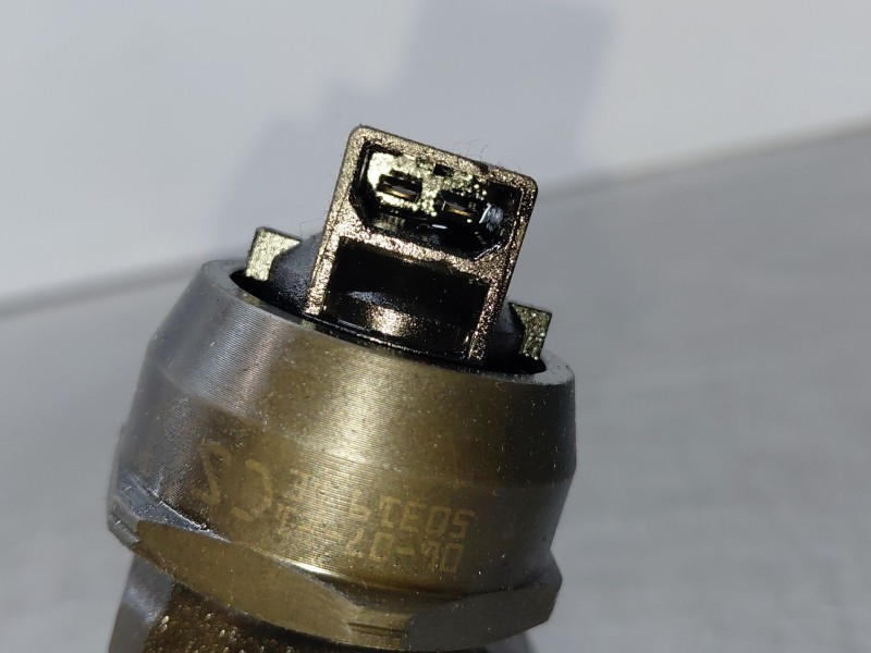 Recambio de inyector para audi a3 sportback (8pa) 1.9 tdi referencia OEM IAM 038130073bn  