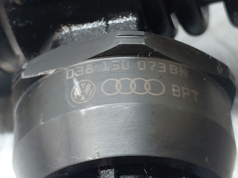 Recambio de inyector para audi a3 sportback (8pa) 1.9 tdi referencia OEM IAM 038130073bn  