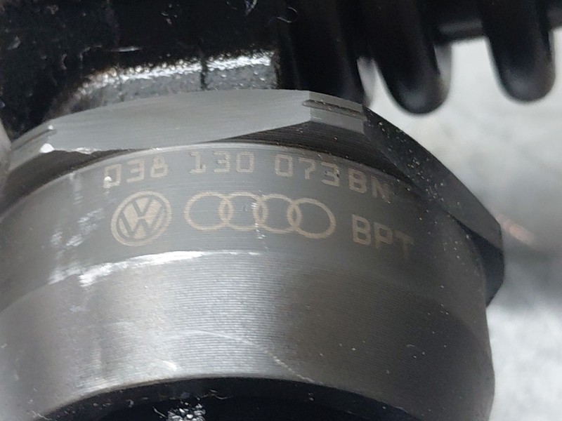 Recambio de inyector para audi a3 sportback (8pa) 1.9 tdi referencia OEM IAM 038130073bn  
