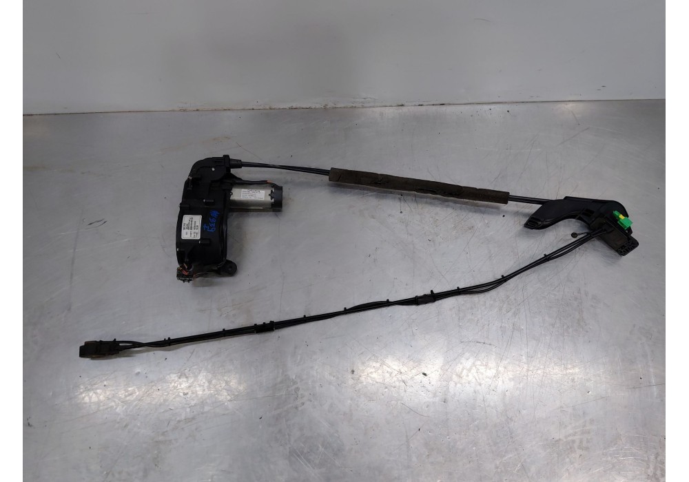 Recambio de motor cierre centralizado delantero izquierdo para peugeot 1007 (km_) 1.4 hdi referencia OEM IAM 9137L4  