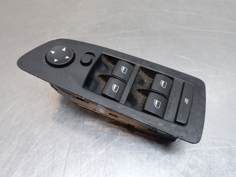 Recambio de mando elevalunas delantero izquierdo para bmw 1 (e87) 120 d referencia OEM IAM 61319216558  