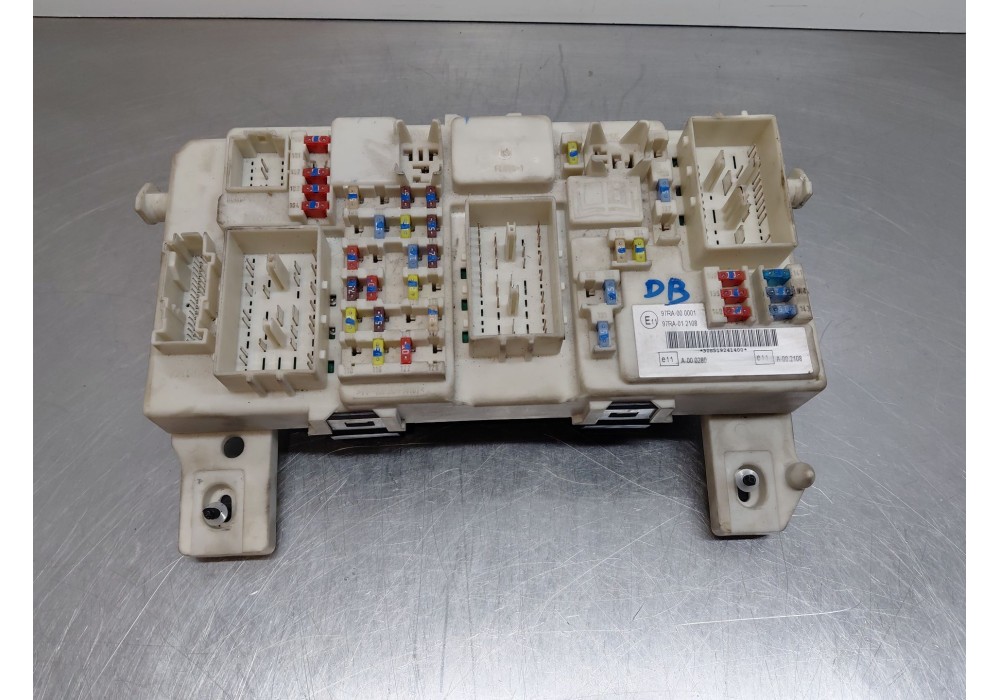 Recambio de caja reles / fusibles para ford focus ii (da_, hcp, dp) 1.6 tdci referencia OEM IAM   