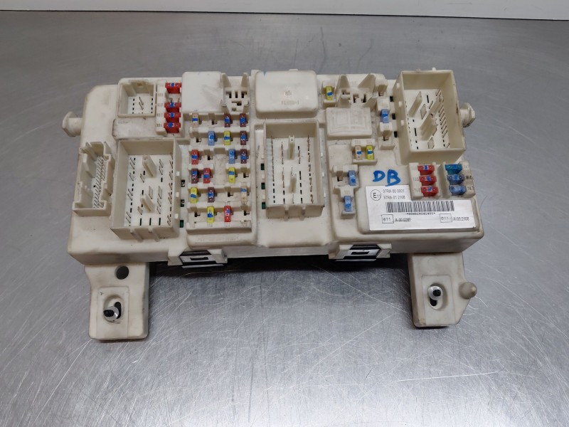 Recambio de caja reles / fusibles para ford focus ii (da_, hcp, dp) 1.6 tdci referencia OEM IAM   