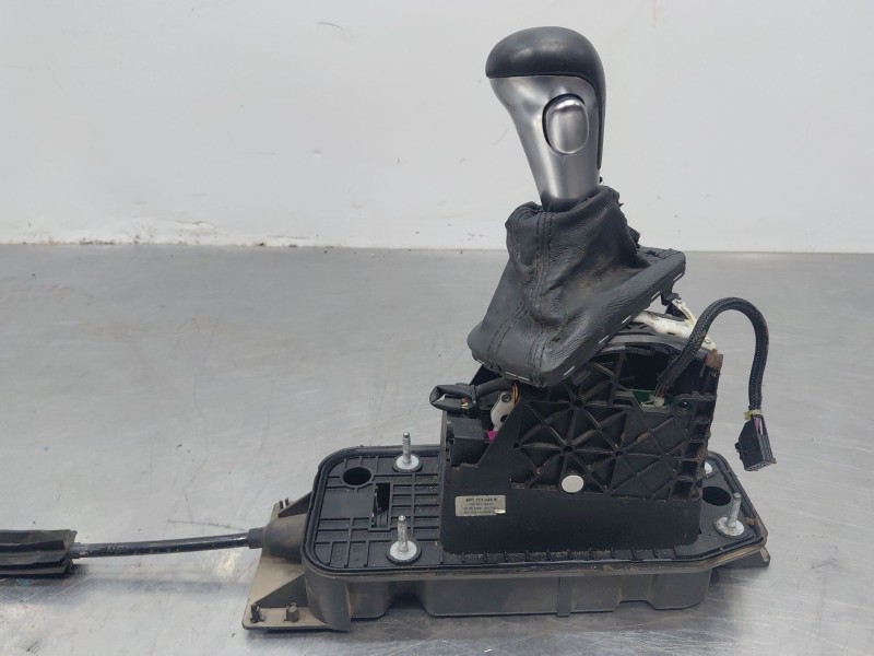 Recambio de palanca cambio para audi a3 sportback (8pa) 1.9 tdi referencia OEM IAM 8P1713041C  