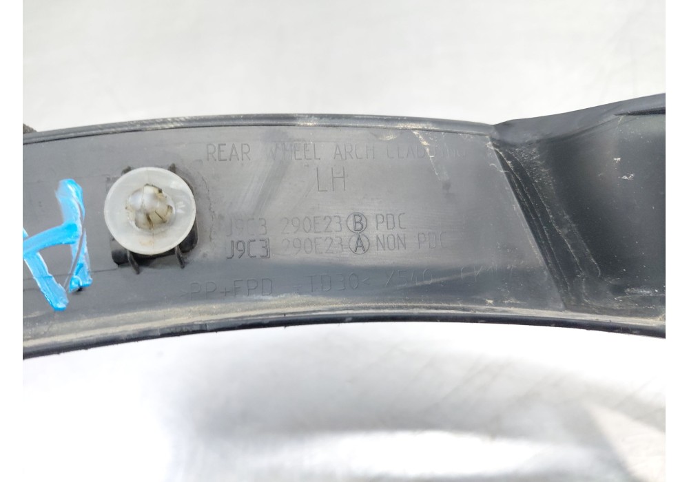 Recambio de aletin trasero izquierdo para jaguar e-pace (x540) 2.0 d150 awd referencia OEM IAM   