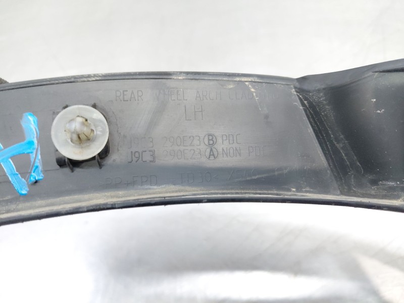 Recambio de aletin trasero izquierdo para jaguar e-pace (x540) 2.0 d150 awd referencia OEM IAM   
