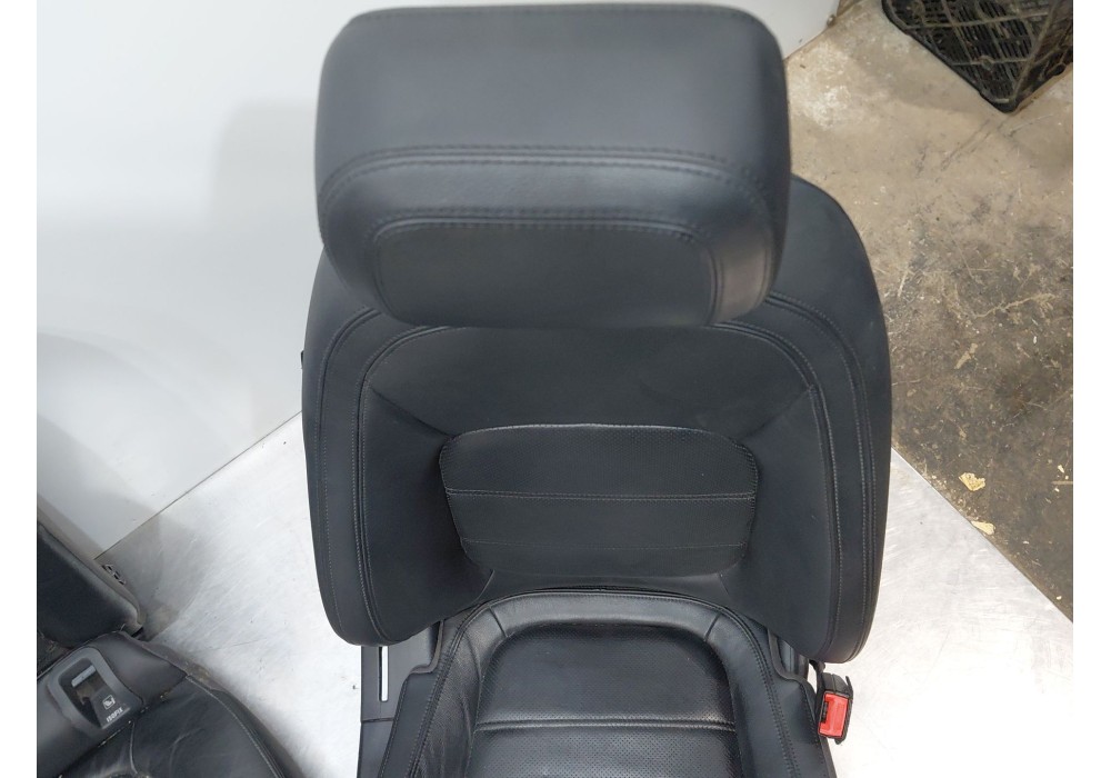 Recambio de juego asientos completo para jaguar e-pace (x540) 2.0 d150 awd referencia OEM IAM T2H23969 T4A12874 