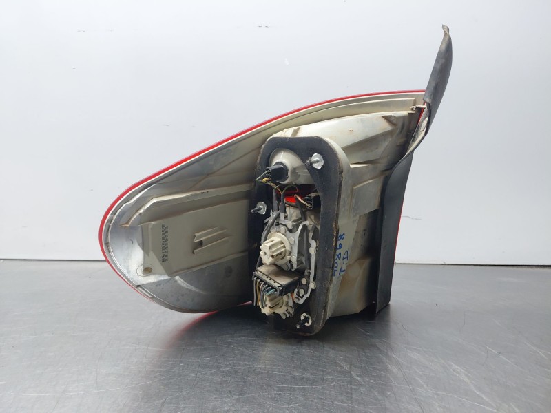 Recambio de piloto trasero derecho para bmw x5 (e70) xdrive referencia OEM IAM 63217200818  