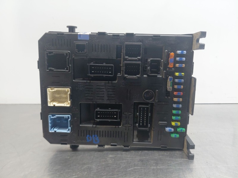 Recambio de caja reles / fusibles para citroën c4 coupé (la_) 1.6 hdi referencia OEM IAM 9661940480  