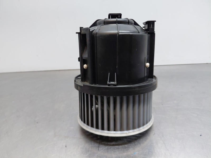 Recambio de motor calefaccion para jaguar e-pace (x540) 2.0 d150 awd referencia OEM IAM J9C12443  