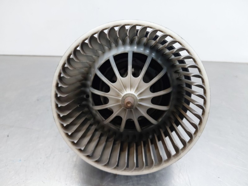 Recambio de motor calefaccion para jaguar e-pace (x540) 2.0 d150 awd referencia OEM IAM J9C12443  