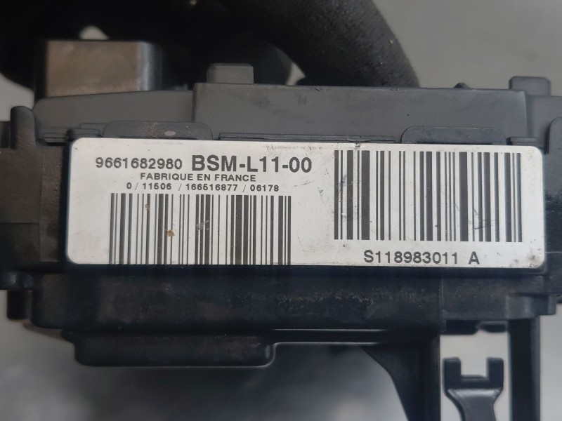 Recambio de caja reles / fusibles para citroën c4 coupé (la_) 1.6 hdi referencia OEM IAM 9661682980  