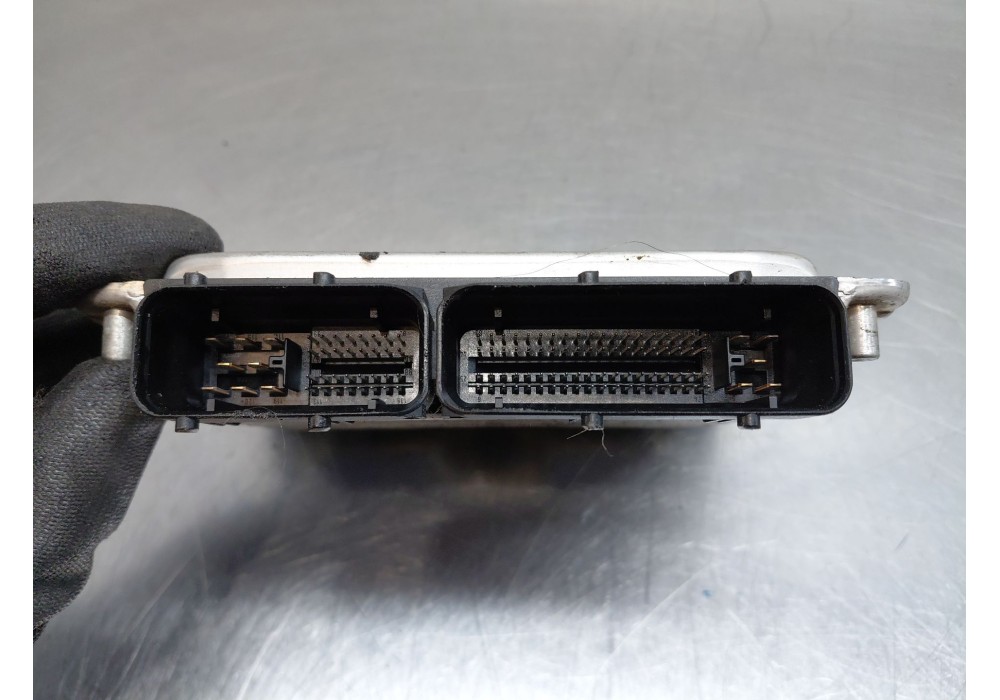 Recambio de centralita motor uce para volkswagen new beetle (9c1, 1c1) 1.9 tdi referencia OEM IAM 038906012Q  