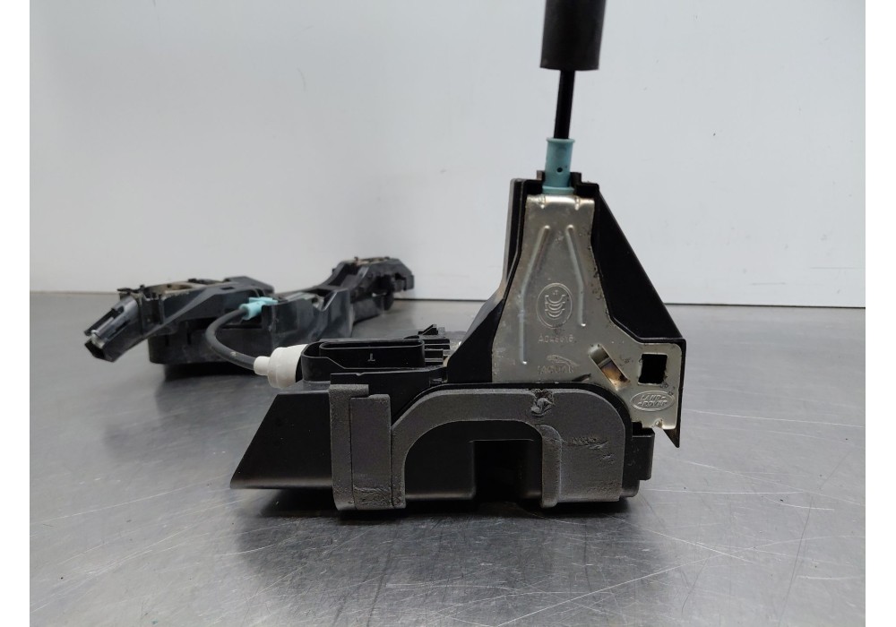 Recambio de cerradura puerta trasera izquierda para jaguar e-pace (x540) 2.0 d150 awd referencia OEM IAM T2H17442  
