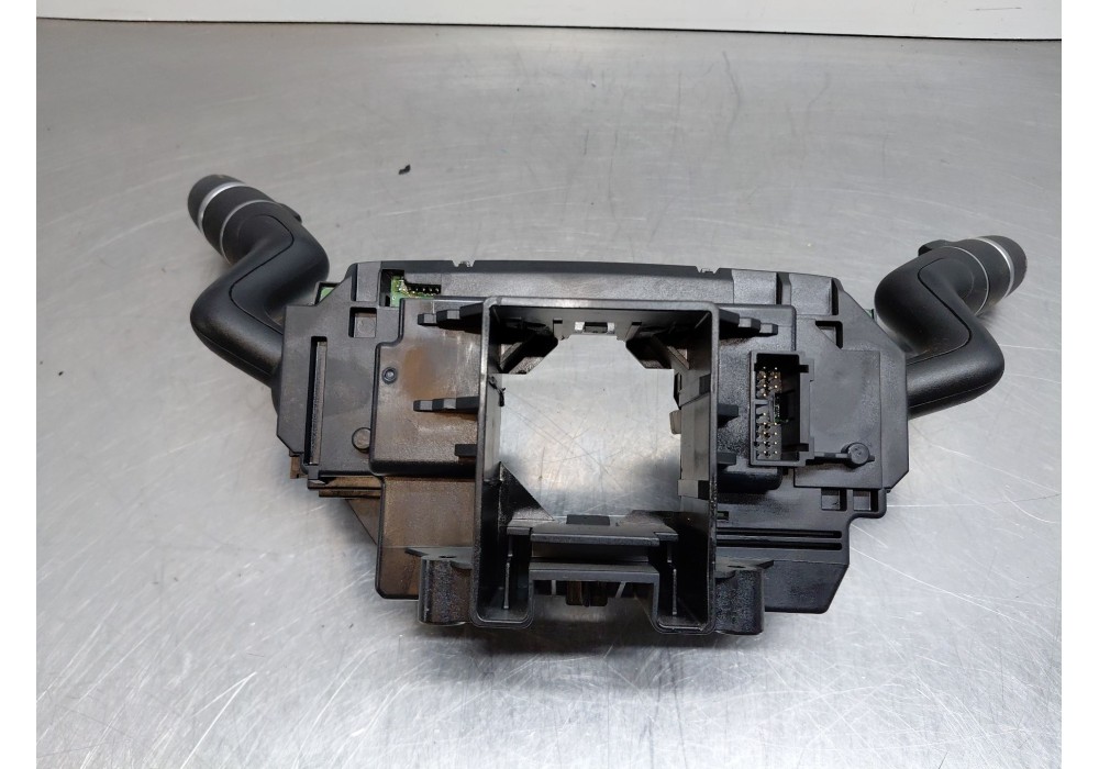 Recambio de mando multifuncion para jaguar e-pace (x540) 2.0 d150 awd referencia OEM IAM T4A19273 T4A19271 J9C7345