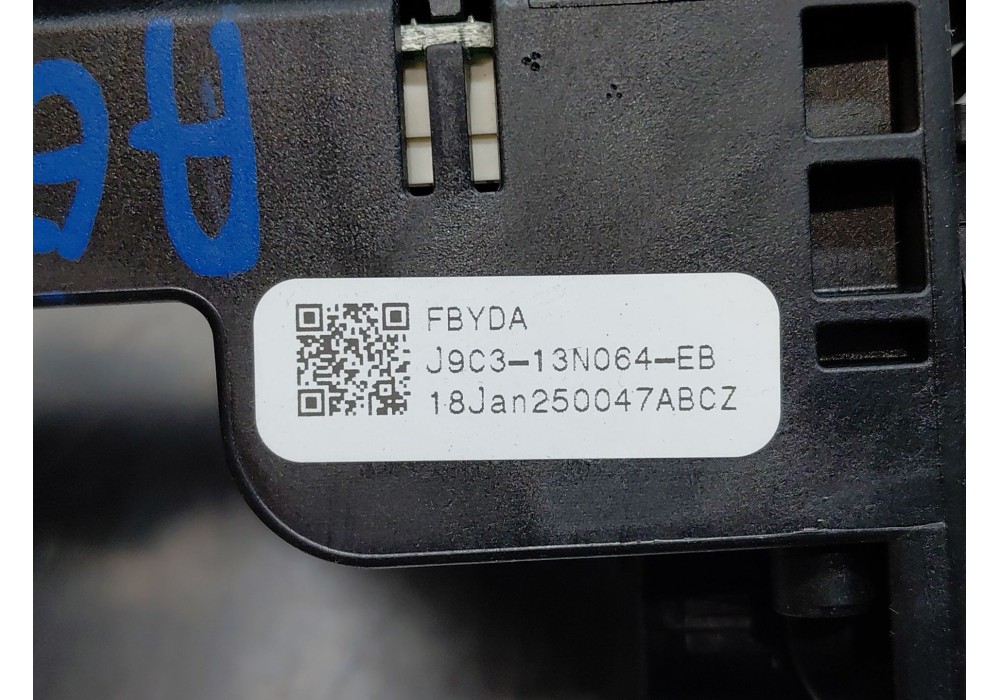 Recambio de mando multifuncion para jaguar e-pace (x540) 2.0 d150 awd referencia OEM IAM T4A19273 T4A19271 J9C7345