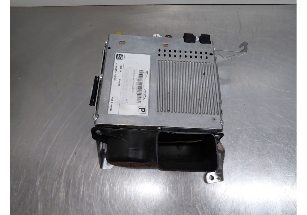 Recambio de sistema audio / radio cd para jaguar e-pace (x540) 2.0 d150 awd referencia OEM IAM JW9319C211PB  