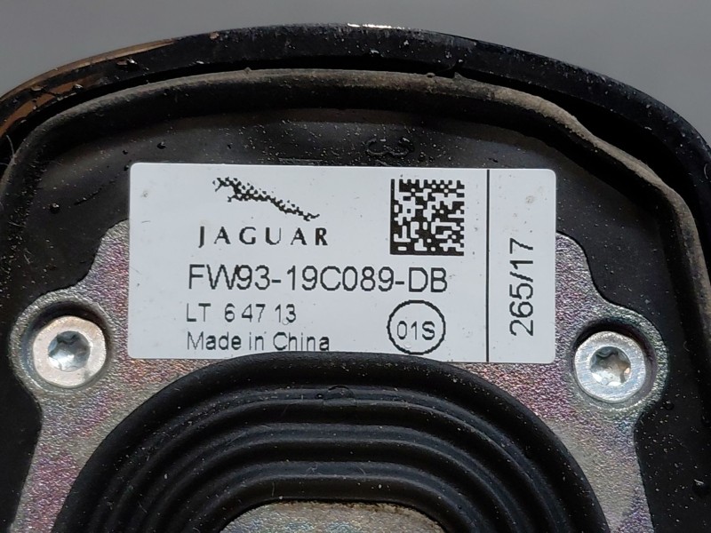 Recambio de antena para jaguar e-pace (x540) 2.0 d150 awd referencia OEM IAM C2D43563LML FW9319C089DB 