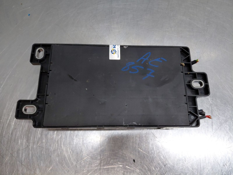 Recambio de caja reles / fusibles para jaguar e-pace (x540) 2.0 d150 awd referencia OEM IAM J9C314N030AB  