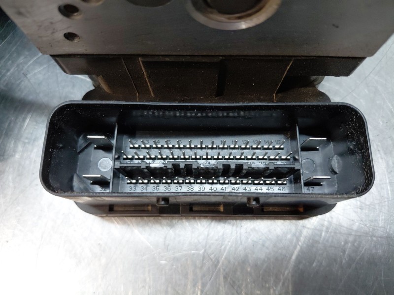 Recambio de abs para ford fiesta vi (cb1, ccn) 1.6 tdci referencia OEM IAM 1802558  
