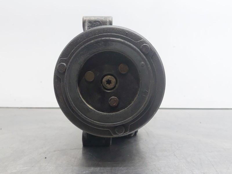 Recambio de compresor aire acondicionado para bmw 3 coupé (e46) 318 ci referencia OEM IAM 64528386837  
