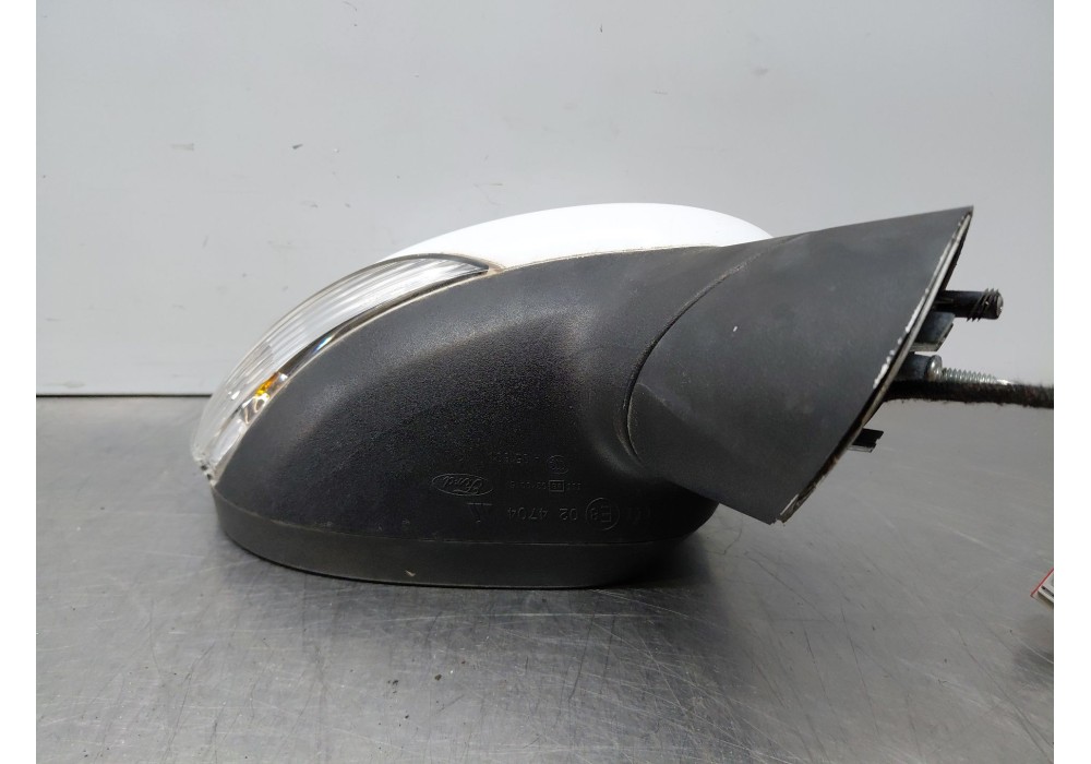 Recambio de retrovisor derecho para ford fiesta vi (cb1, ccn) 1.6 tdci referencia OEM IAM 2104865  