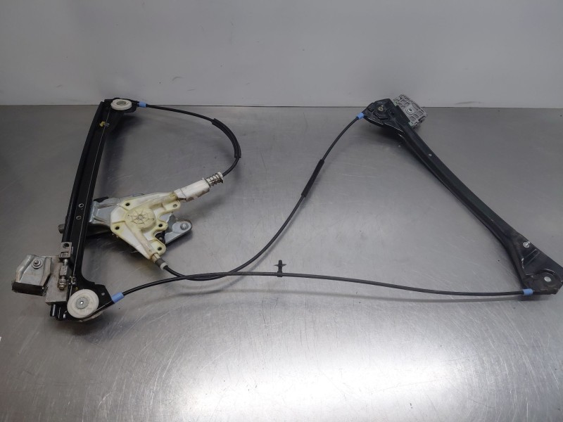 Recambio de elevalunas delantero derecho para bmw 3 coupé (e46) 318 ci referencia OEM IAM 51338229106  