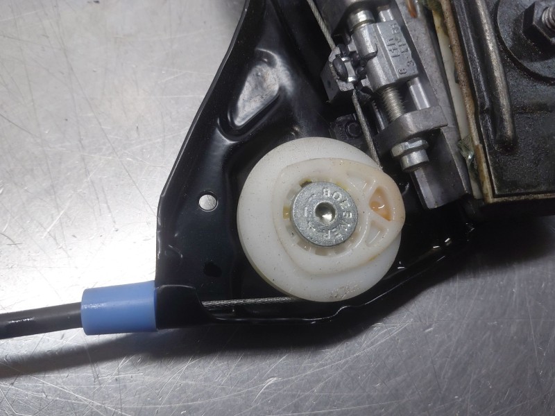 Recambio de elevalunas delantero derecho para bmw 3 coupé (e46) 318 ci referencia OEM IAM 51338229106  