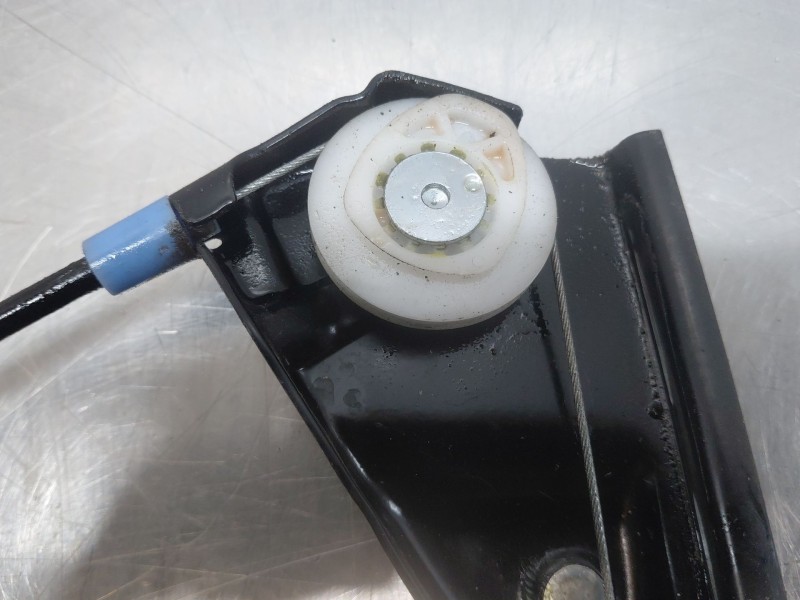 Recambio de elevalunas delantero derecho para bmw 3 coupé (e46) 318 ci referencia OEM IAM 51338229106  