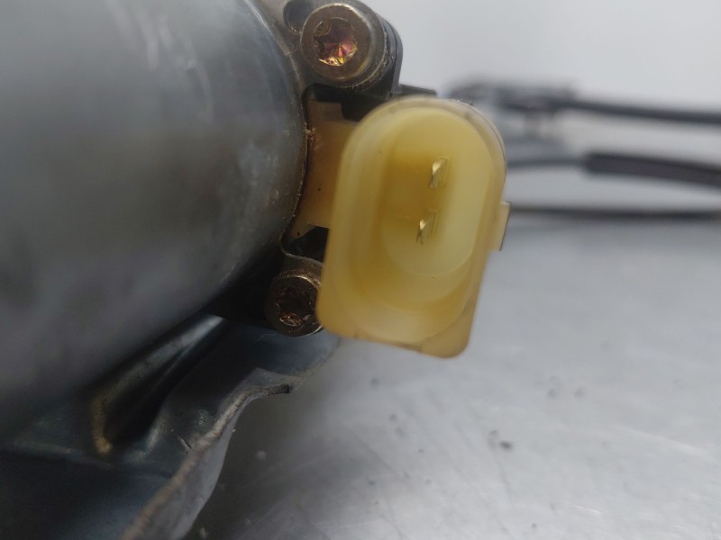 Recambio de elevalunas delantero derecho para bmw 3 coupé (e46) 318 ci referencia OEM IAM 51338229106  