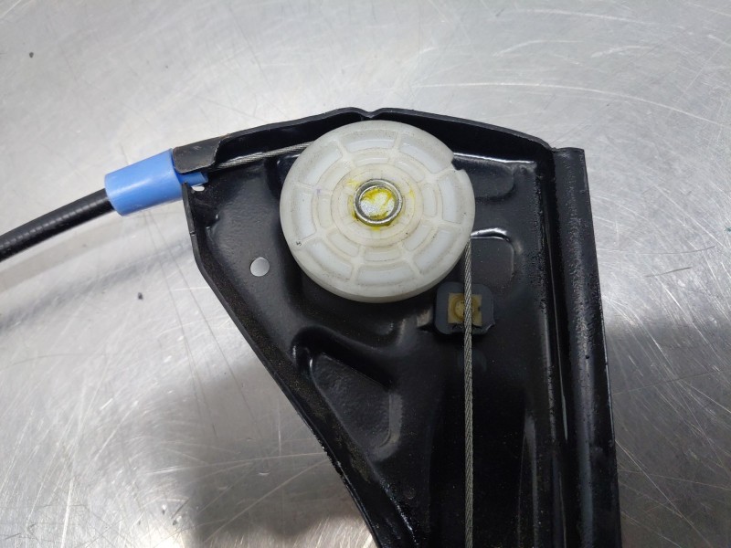 Recambio de elevalunas delantero izquierdo para bmw 3 coupé (e46) 318 ci referencia OEM IAM 51338229105  