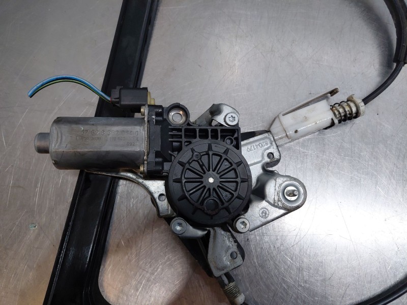 Recambio de elevalunas delantero izquierdo para bmw 3 coupé (e46) 318 ci referencia OEM IAM 51338229105  