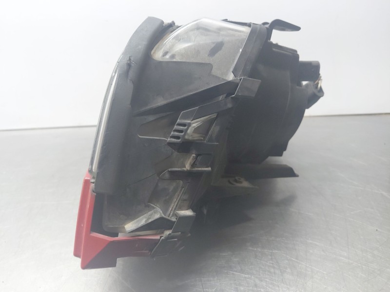 Recambio de faro derecho para bmw 3 coupé (e46) 318 ci referencia OEM IAM 63126904276  