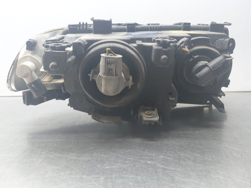 Recambio de faro izquierdo para bmw 3 coupé (e46) 318 ci referencia OEM IAM 63126904275  