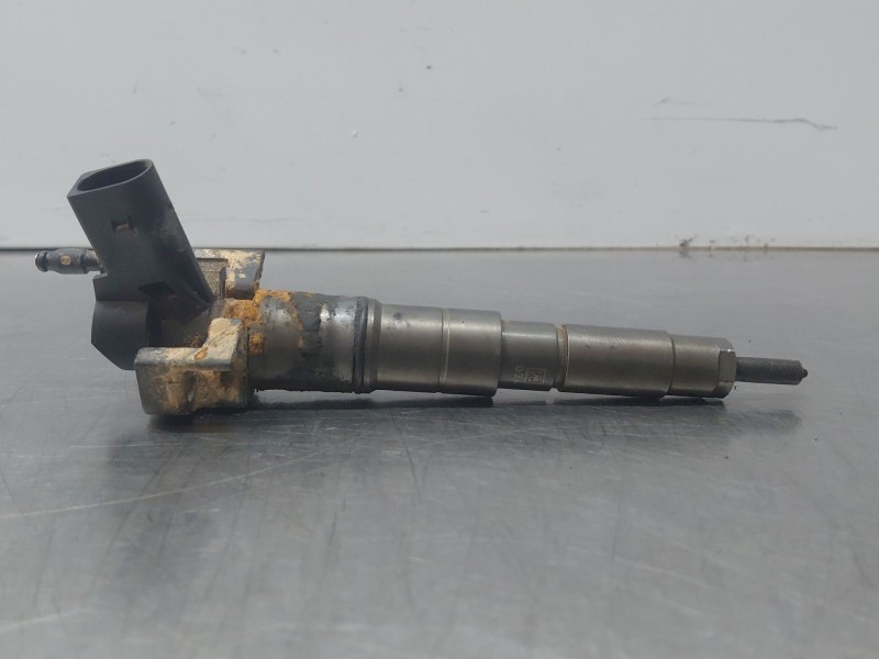 Recambio de inyector para bmw x5 (e70) xdrive referencia OEM IAM 13537808089  