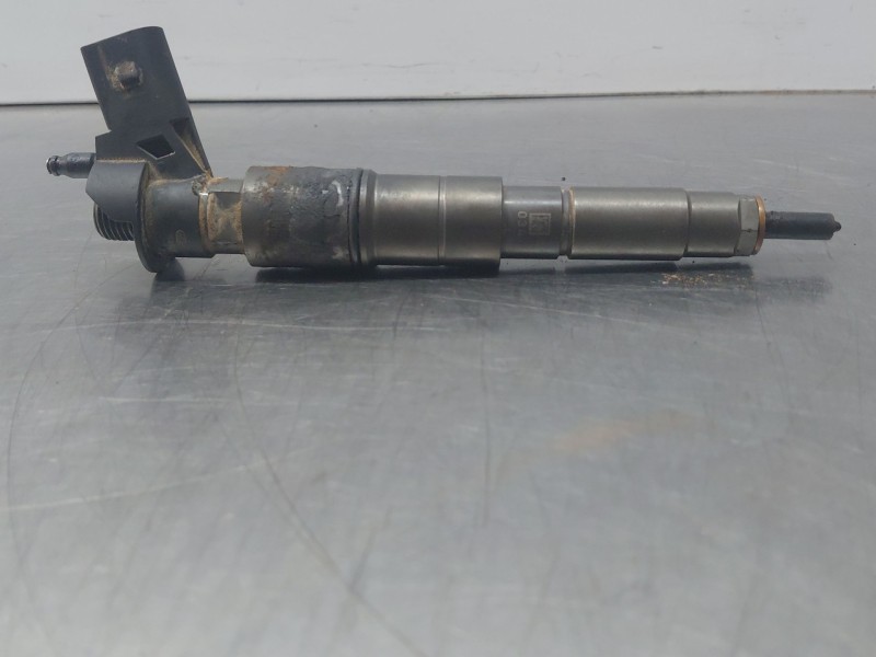 Recambio de inyector para bmw x5 (e70) xdrive referencia OEM IAM 13537808089  