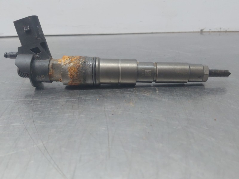 Recambio de inyector para bmw x5 (e70) xdrive referencia OEM IAM 13537808089  