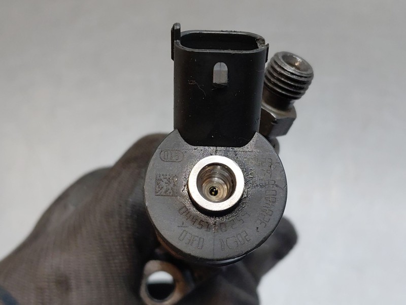 Recambio de inyector para ford focus ii (da_, hcp, dp) 1.6 tdci referencia OEM IAM 0445110259  