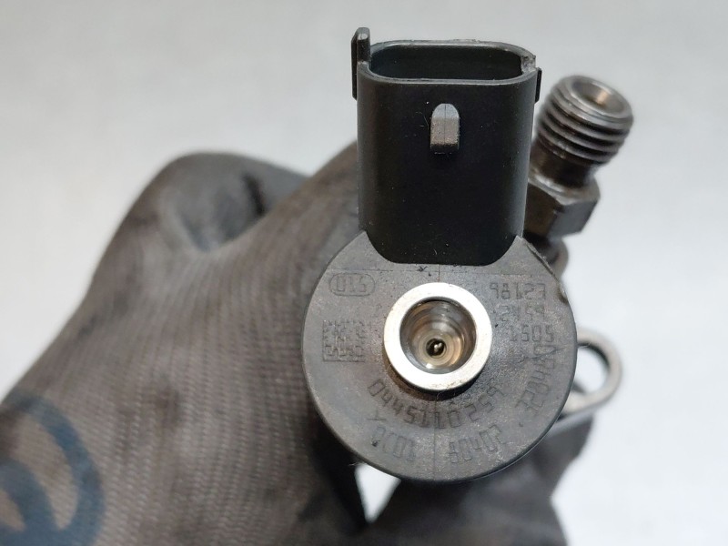 Recambio de inyector para ford focus ii (da_, hcp, dp) 1.6 tdci referencia OEM IAM 0445110259  