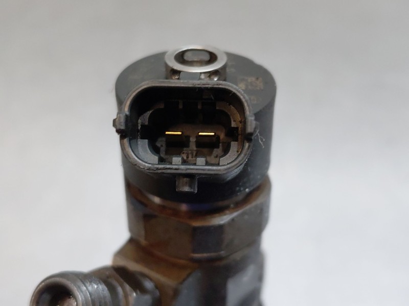 Recambio de inyector para ford focus ii (da_, hcp, dp) 1.6 tdci referencia OEM IAM 0445110259  