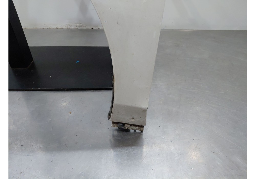 Recambio de aleta delantera izquierda para ford focus iv turnier (hp) 1.5 ecoblue referencia OEM IAM 2621784  