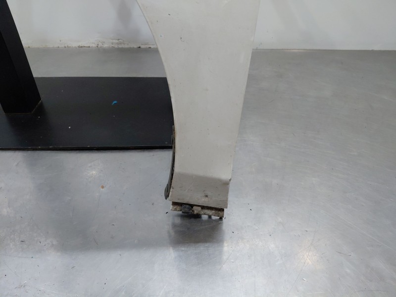 Recambio de aleta delantera izquierda para ford focus iv turnier (hp) 1.5 ecoblue referencia OEM IAM 2621784  