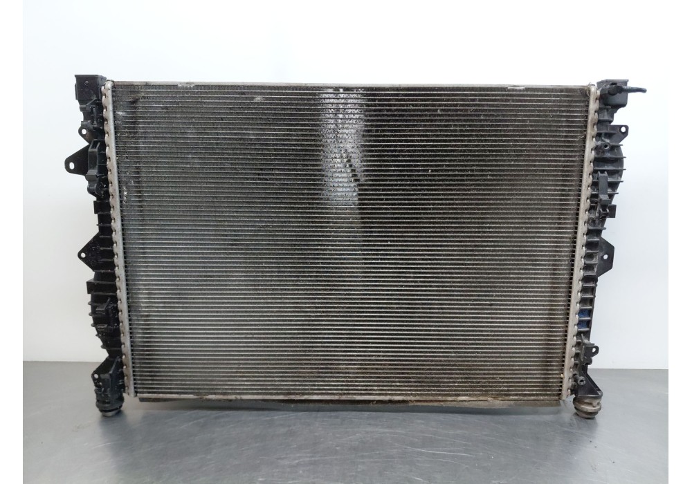 Recambio de radiador agua para jaguar e-pace (x540) 2.0 d150 awd referencia OEM IAM J9C7323 GJ328005BB 